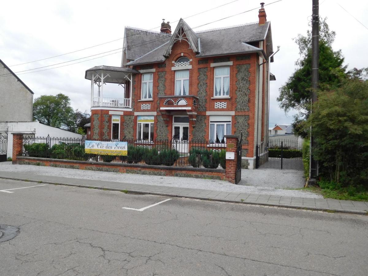 La Cle Des Sens Bed & Breakfast Le Faubourg Bagian luar foto